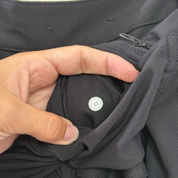 Lululemon Black ABC Slim-Fit 5 Pocket Pant 32L Warpstreme sz 32 - Picture 8 of 8